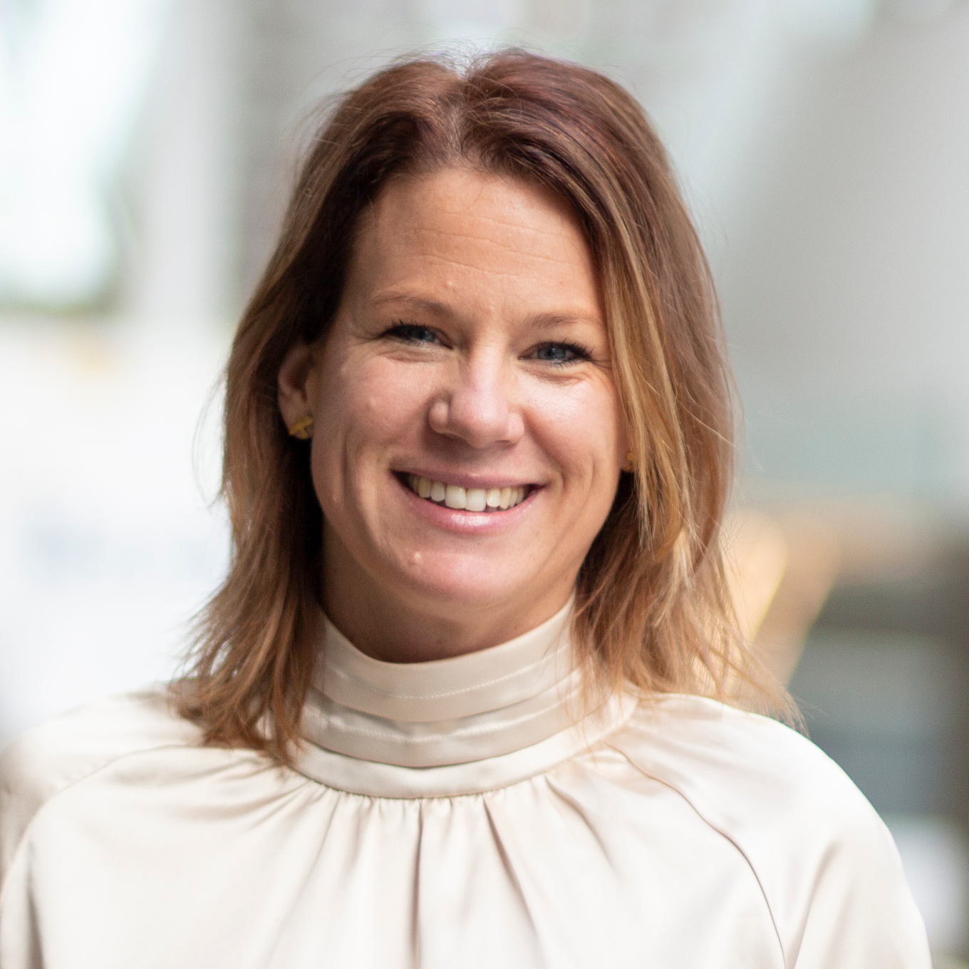 Kobra (Farzaneh) Etminani